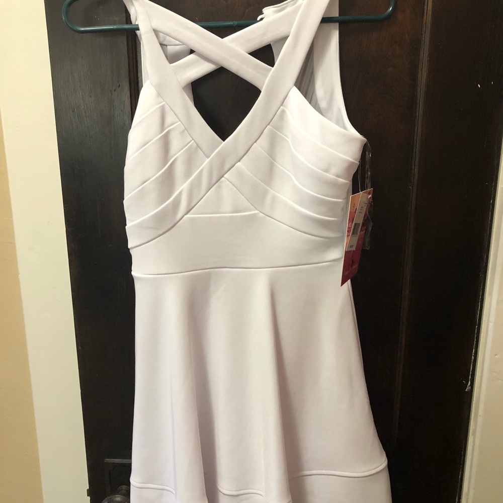 While criss cross dress